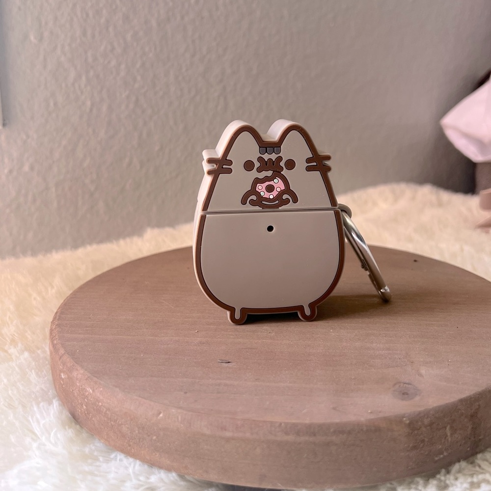 Pusheen headphones case cover